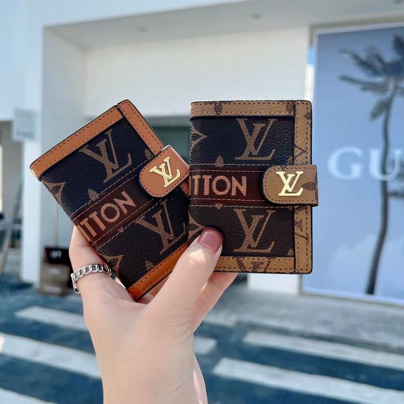 LV Card bag 43